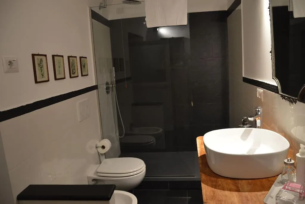 Nell'Antico Nobiliare Palazzo Dei Rolli Apartment Genoa Italy